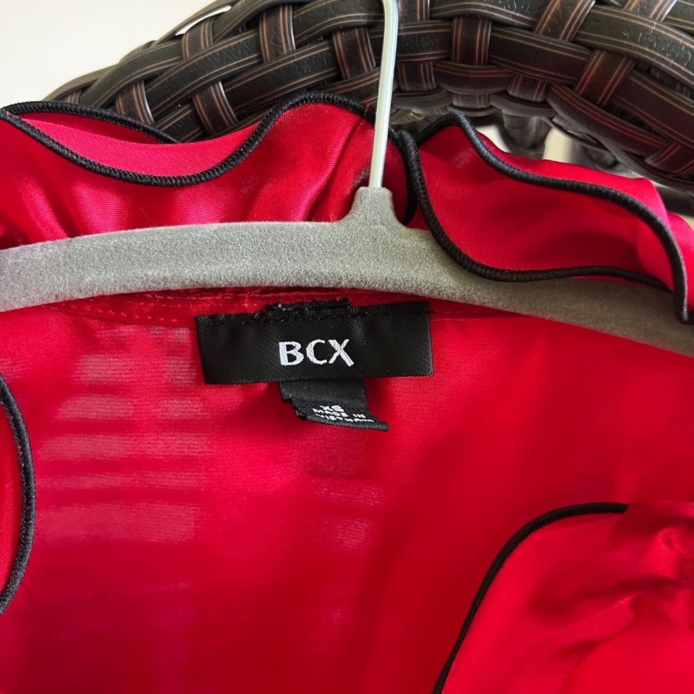Blouse - Picture 2 of 3